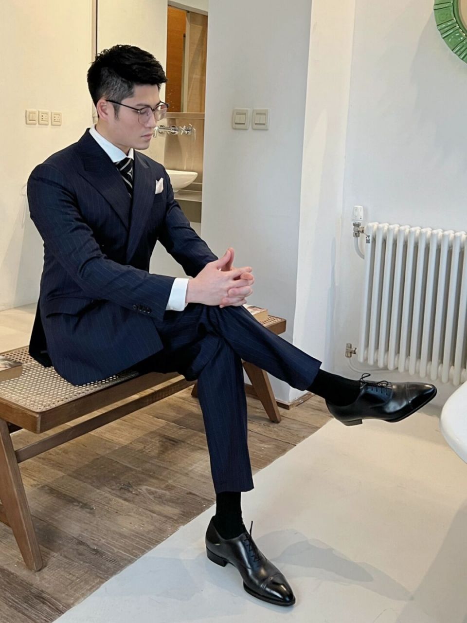 [害羞]试想下男朋友西装革履的和你约会,不就很有韩剧偶像感吗? .