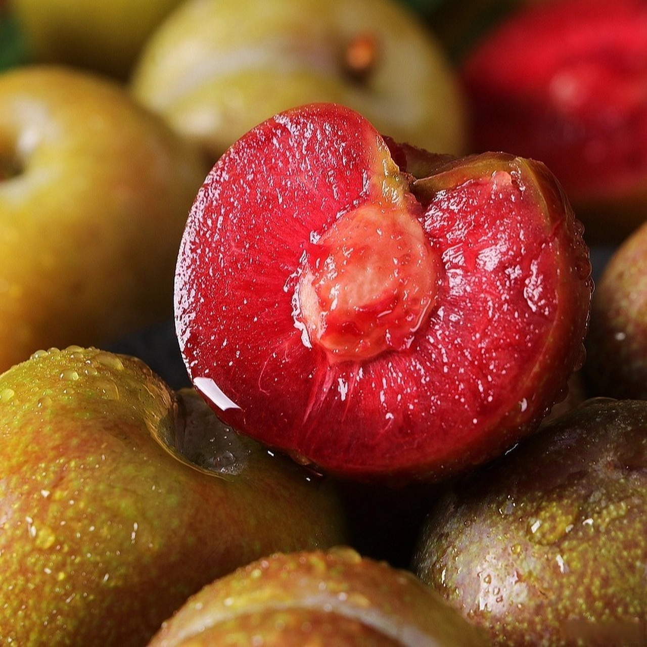 李子灰皮特产顺丰空运红肉水果饱满多汁新鲜现摘现发味帝李#精选好物