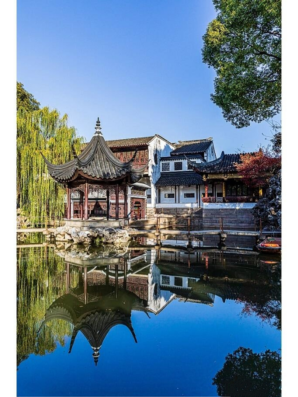 中国古典园林|狮子林 狮子林 简介: 狮子林位于苏州城内东北部.