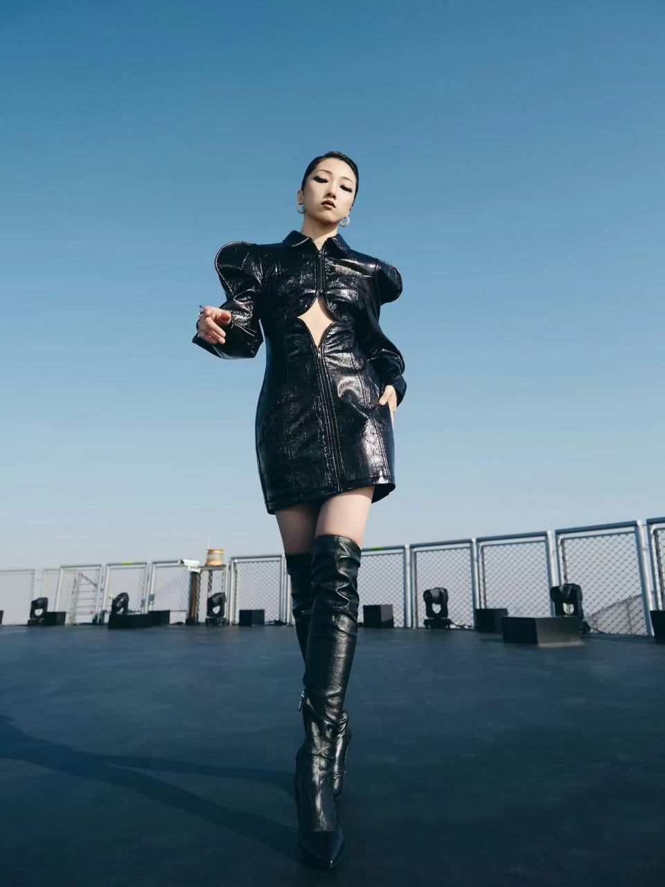 呈献 | @yamy_郭颖 将携刚刚出版实体唱片的个人首张原创专辑《一个人