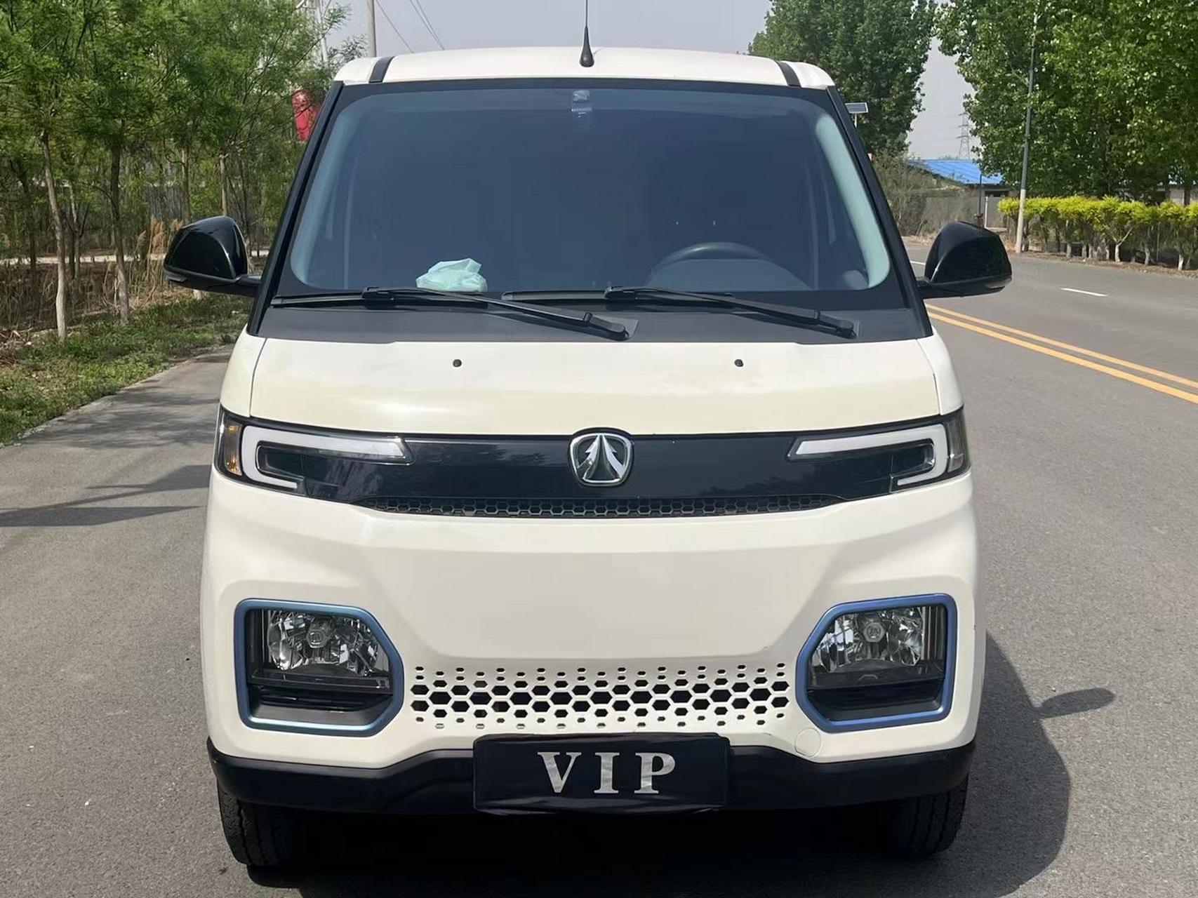 最新到店2018年12月北汽威旺407ev纯电动封闭厢货一枚  个人一手原版