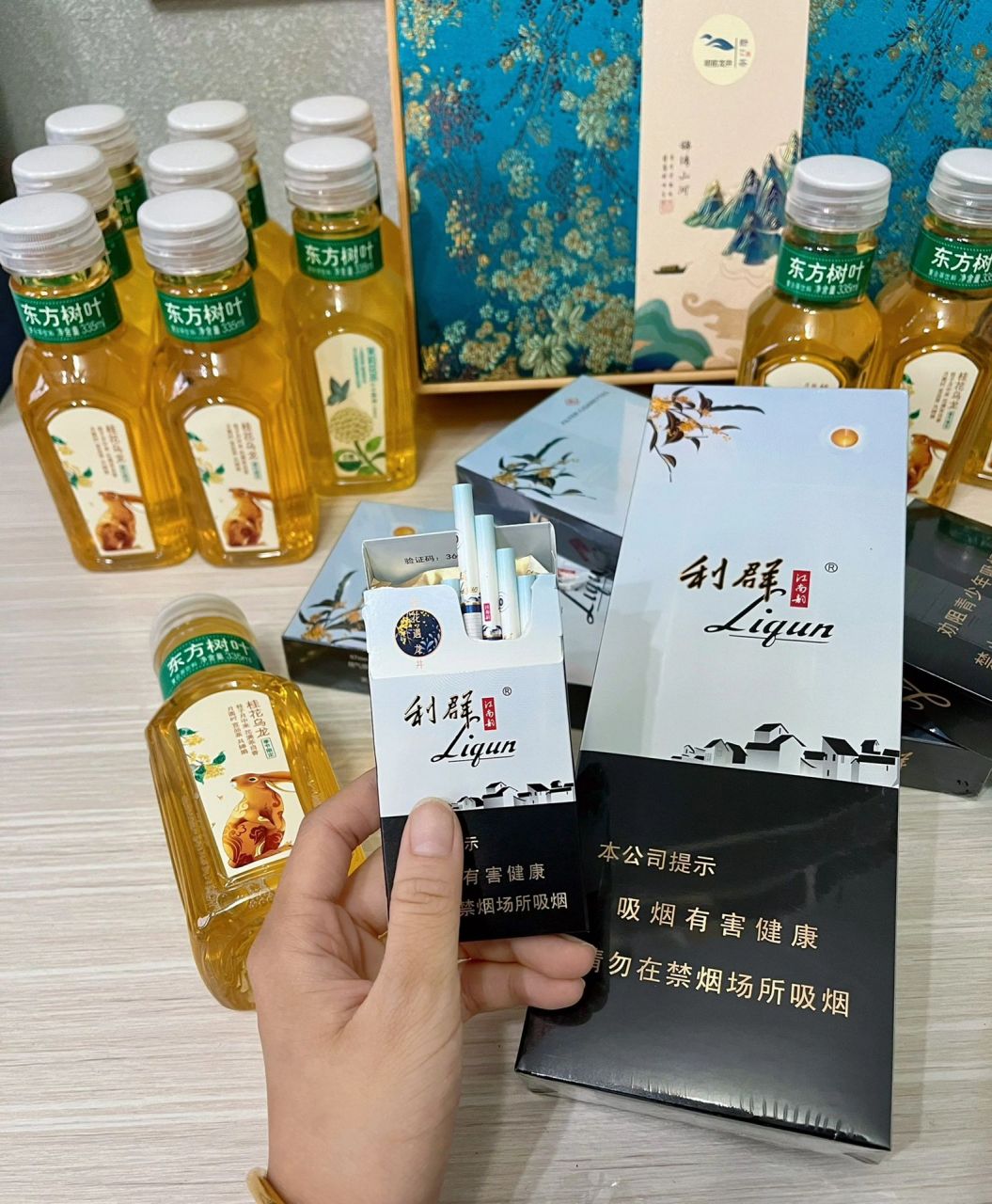 江南韵 江南韵的寓意是:桂花遇龙井.