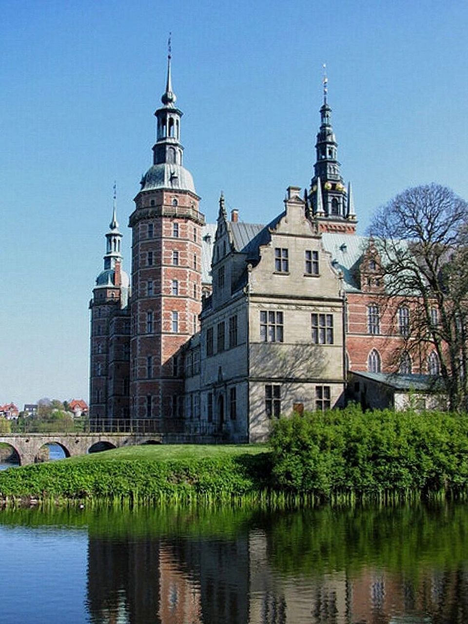 一生必读经典@腓特烈城堡  腓特烈堡是一座文艺复兴建筑,唯美宏伟.