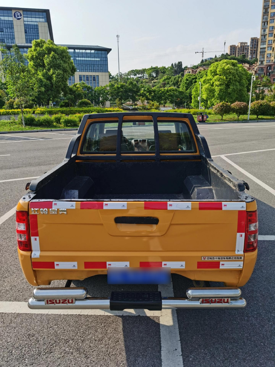 16年江铃宝典四驱皮卡,标箱,车况完美,费用齐全,真皮座椅,导航