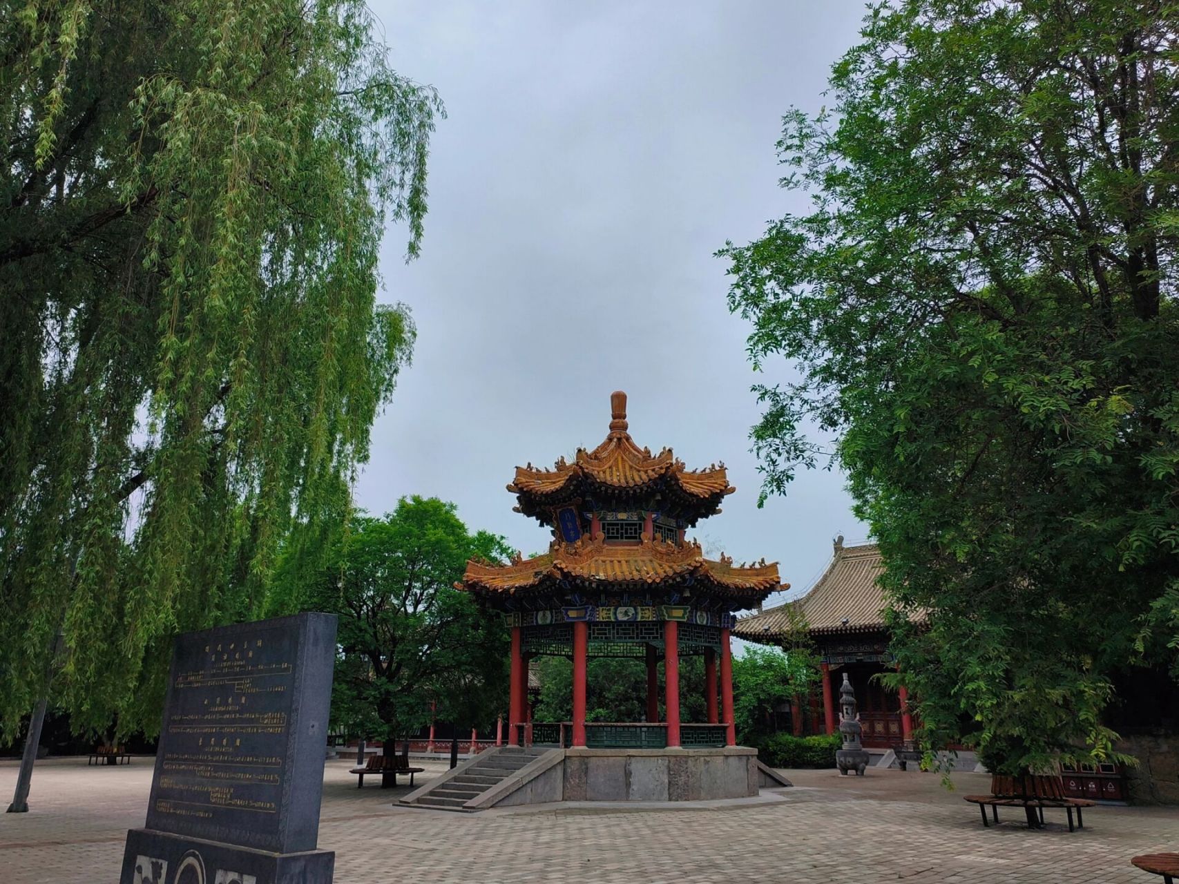 走进庆阳周祖陵山 庆阳周祖陵位于甘肃省庆阳市庆城东山,是老山黄土地