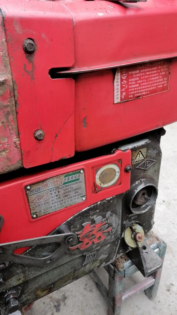 江动28王柴油机正常使用无下排气,无杂音.