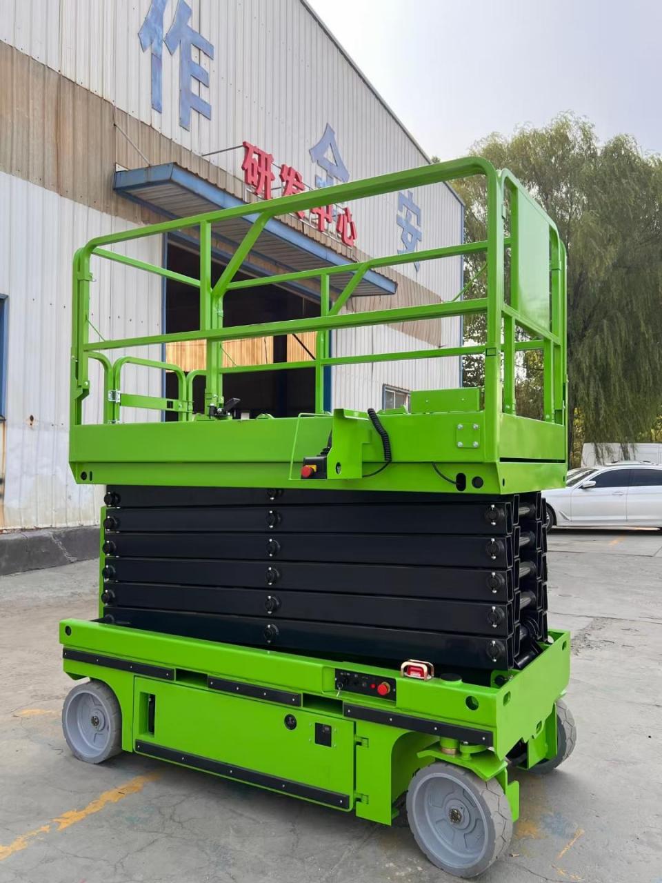 支持定做各种尺寸 高空作业车 液压升降平台 全国发货欢迎合作 液压