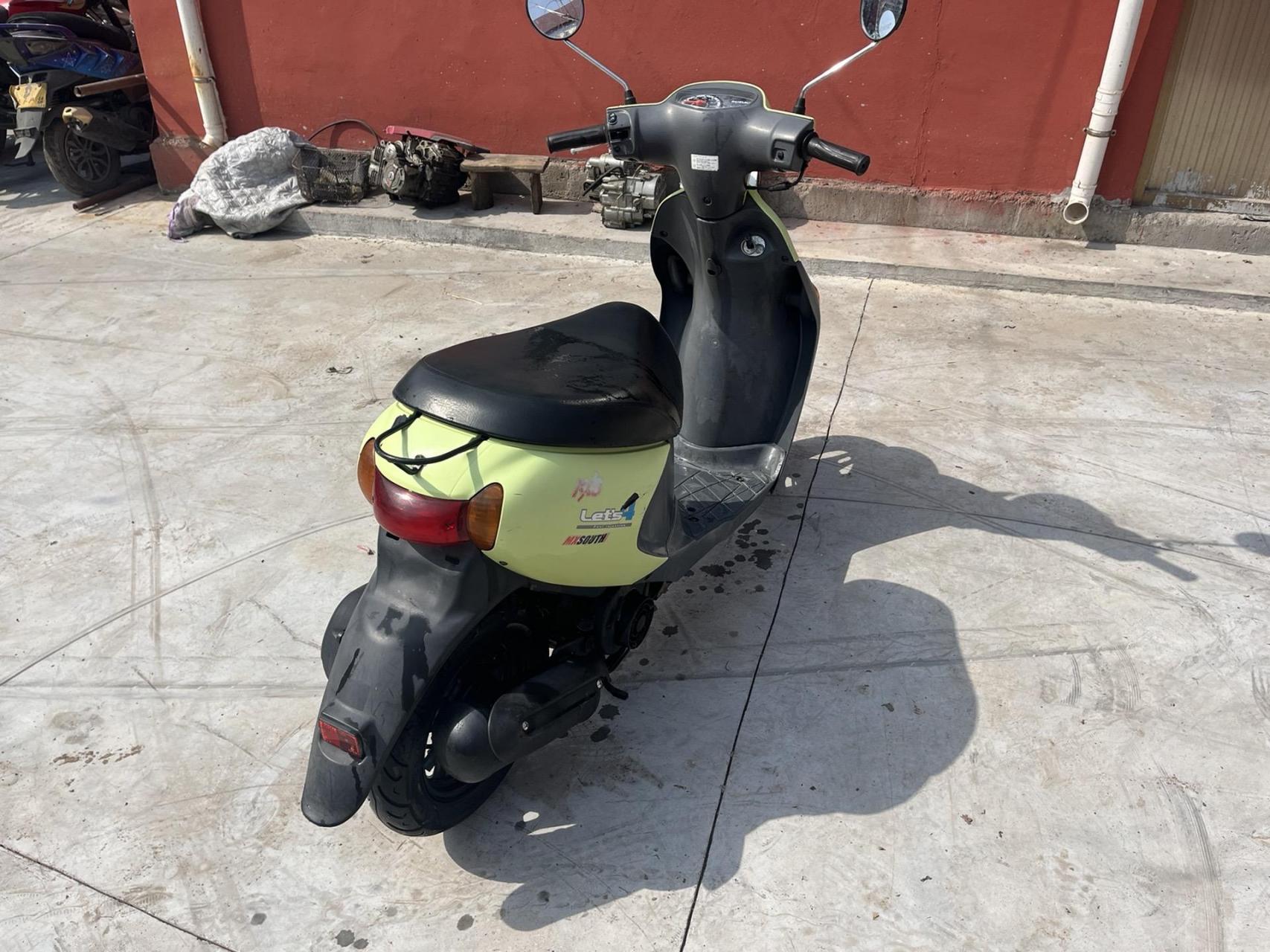 纯纯进口的铃木50摩托车 铃木怪4.