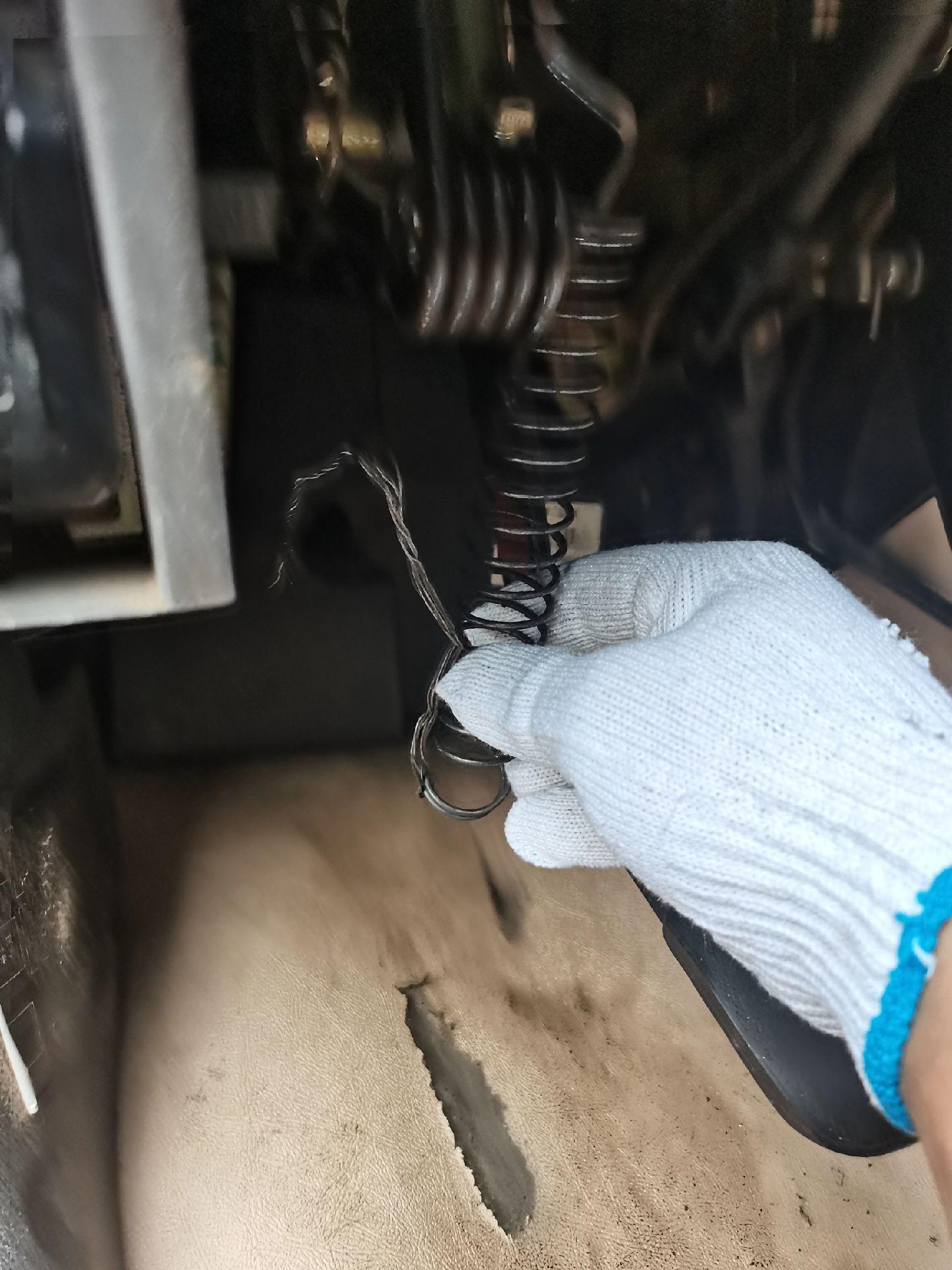 分泵有轻微渗漏,压盘钢爪一直离合器回位弹簧安装图货车大簧针位置