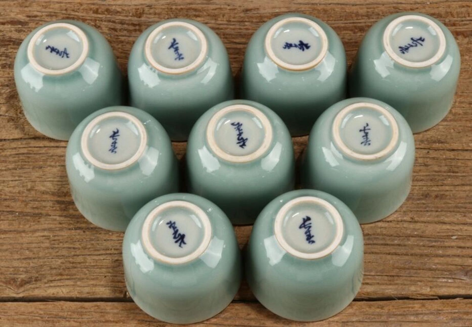 【日本回流锅岛烧长春作青瓷品茗杯九客】 【尺寸】高4.