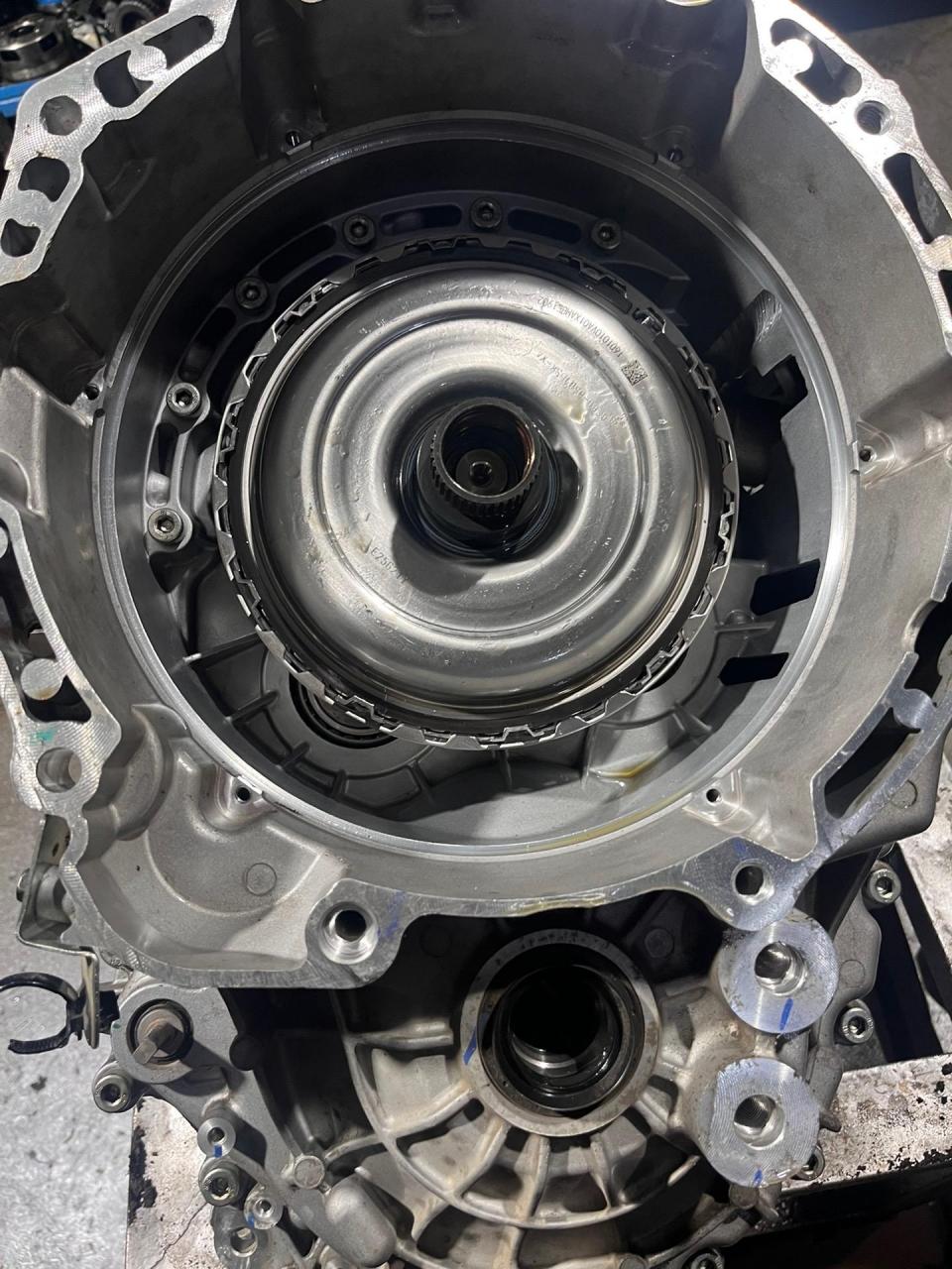 红旗h5双离合变速箱dct220 升档打滑 冲击维修