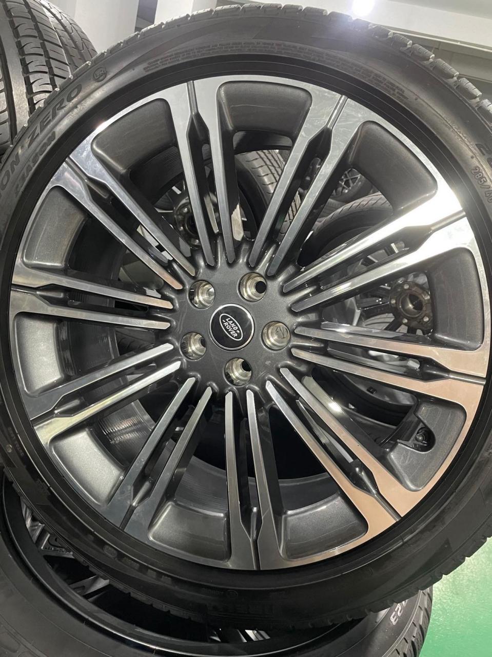 路虎揽胜23寸原厂原车全新轮毂轮胎.
