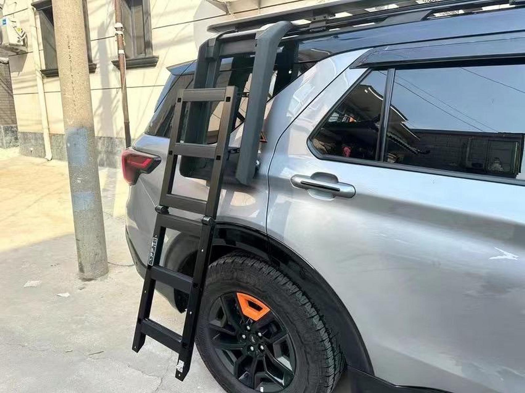 福特探险者车顶平台爬梯.