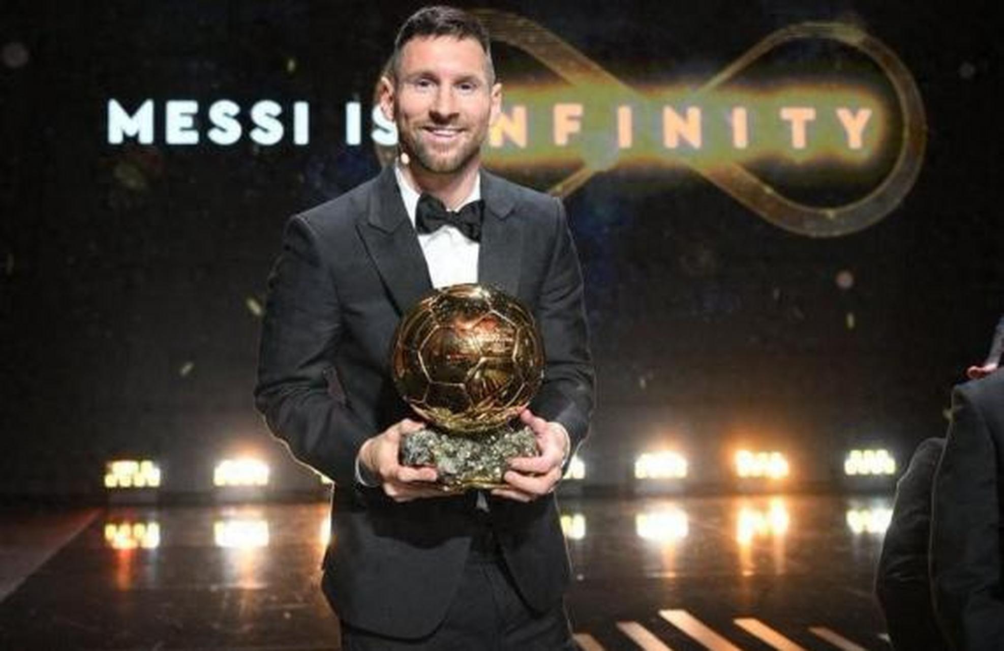 今年阿根廷世界杯冠军,金球奖没给哈兰德给了梅西,那年小白确实离金球