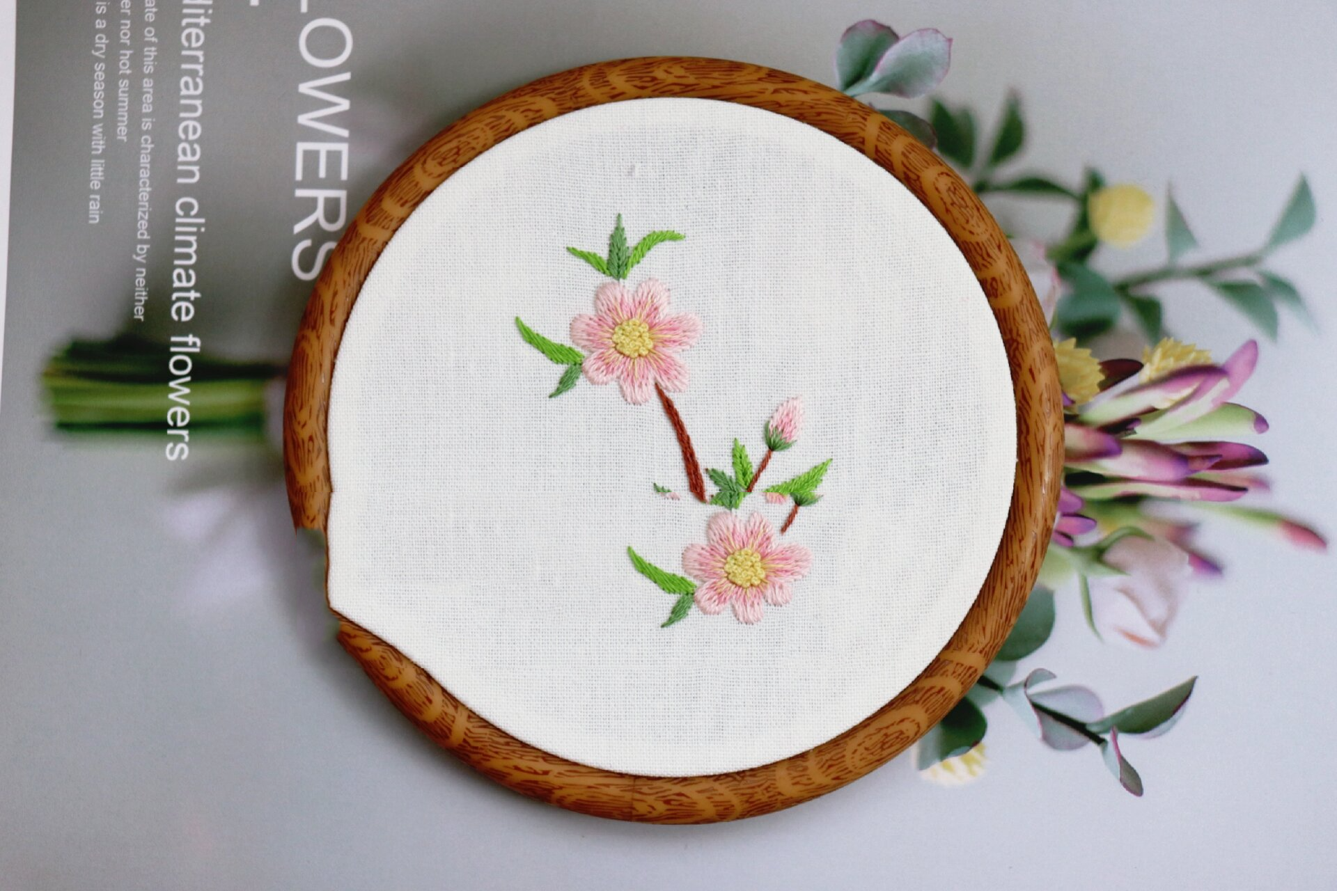 简单小桃花刺绣