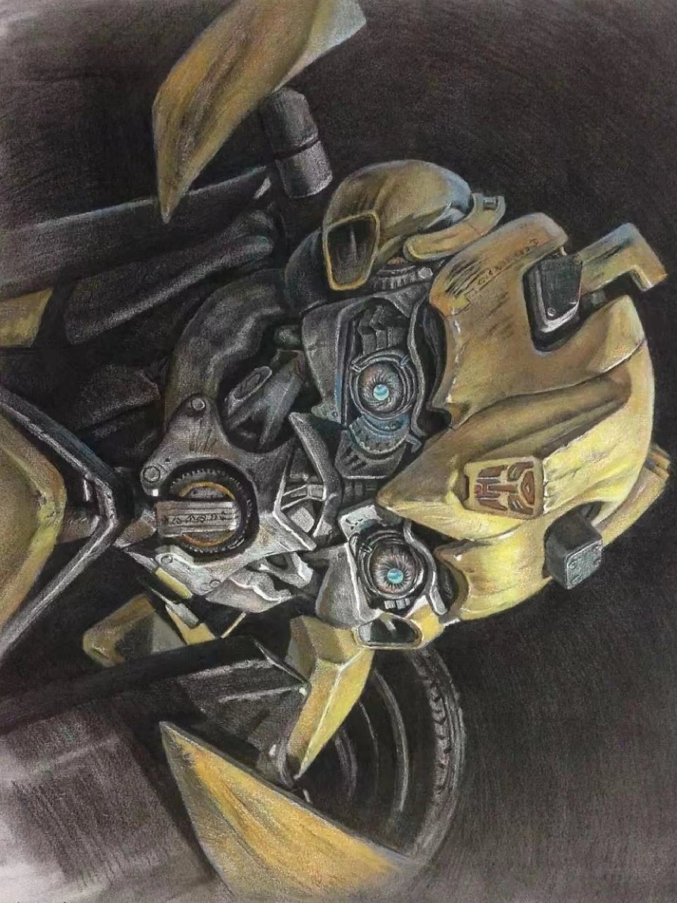 今天第十二天啦7815 02画了只变形金刚大黄蜂,用炭笔把素描关系