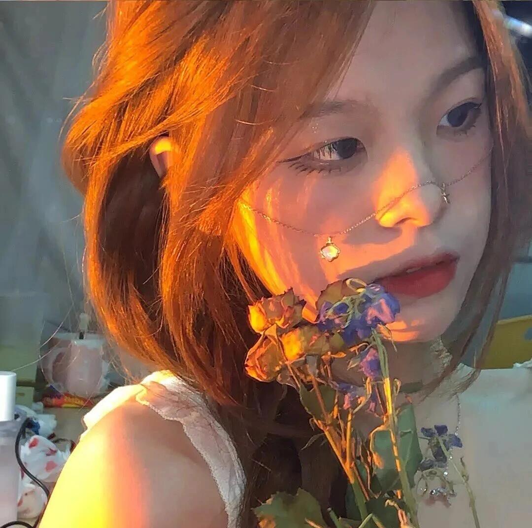 绝美女生头像 今日份女生头像报道 保存头像方法1.