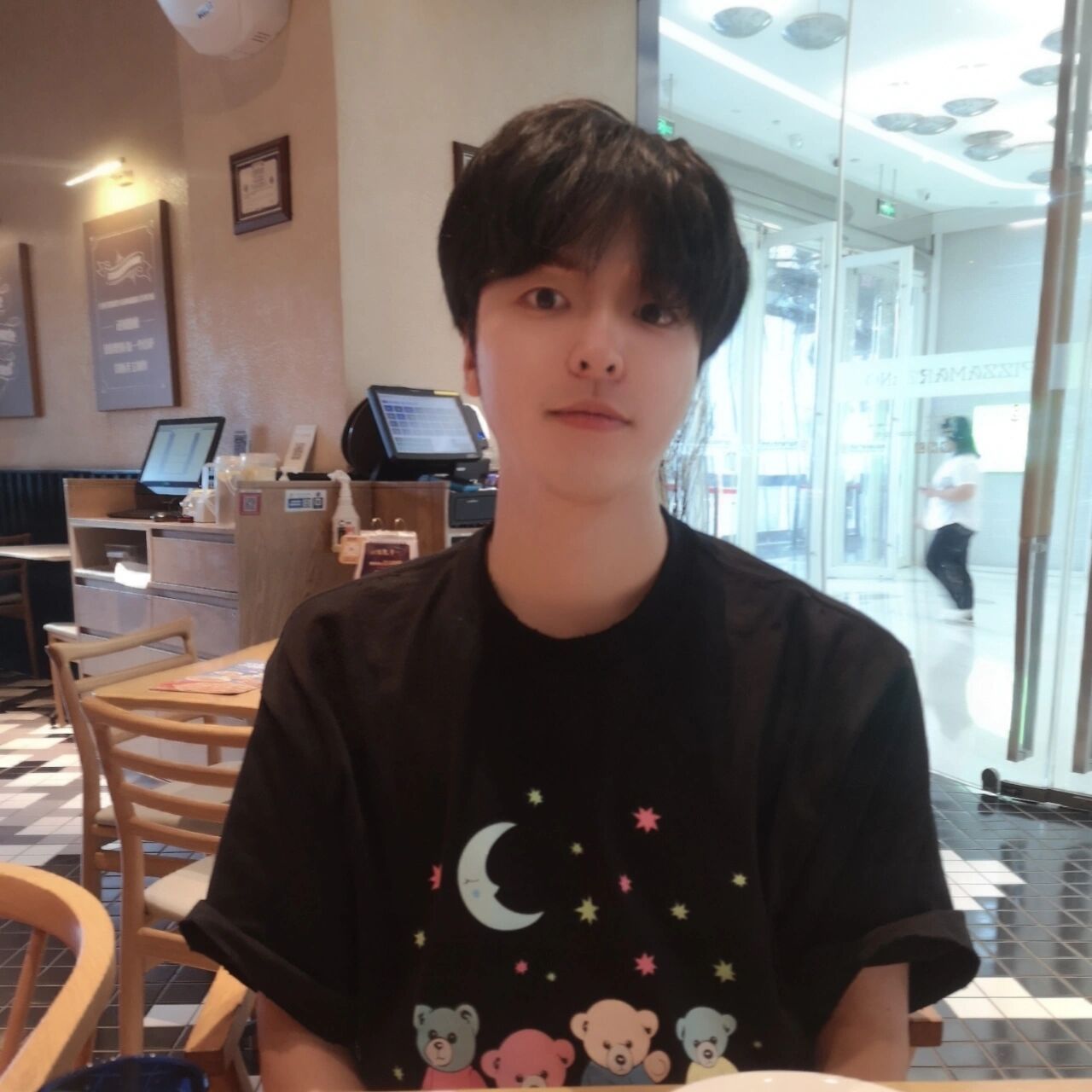 剪发前vs剪发后 大学青年男教师留啥发型呢 王老师马上就要正式上讲台