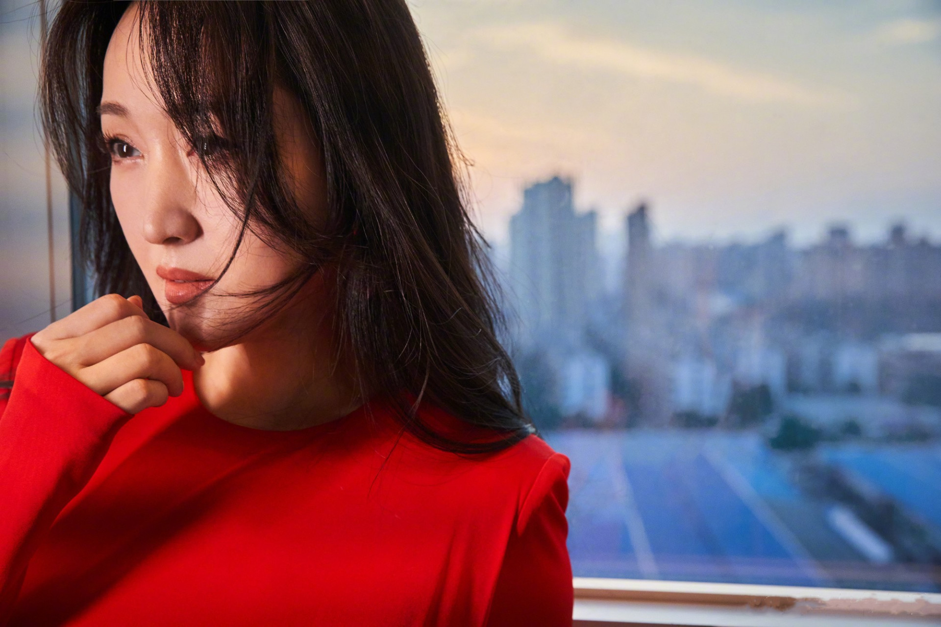 杨钰莹红裙壁纸图集