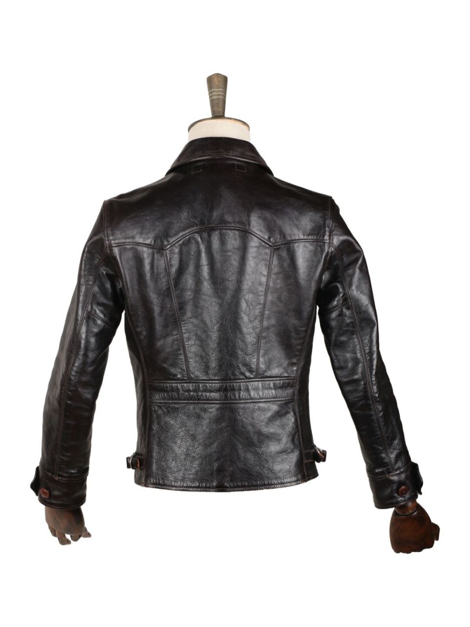 店铺现货| 日本马皮1930s皮衣 1930s款是直拉皮衣中的经典,以其简单