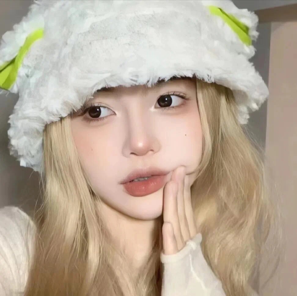 女生头像(甜妹超爱的真人自拍)
