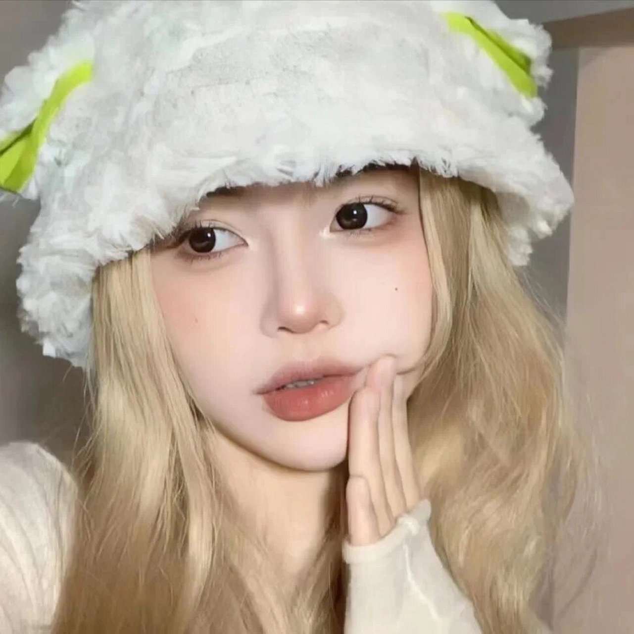 女生头像(甜妹超爱的真人自拍)