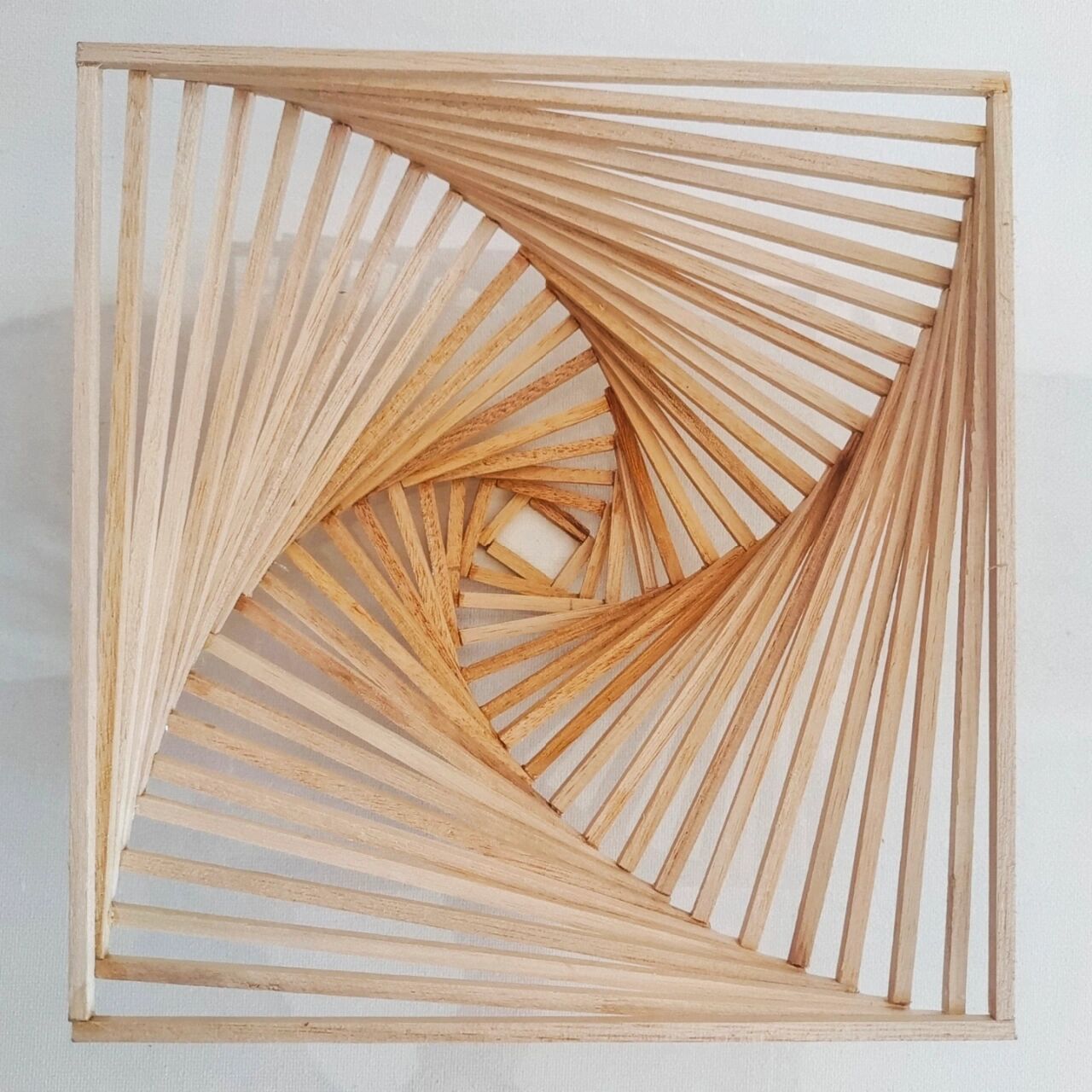 立体构成作业|线立体(附教程) 材料:实木条 ,u胶(或热熔胶) 一米长的