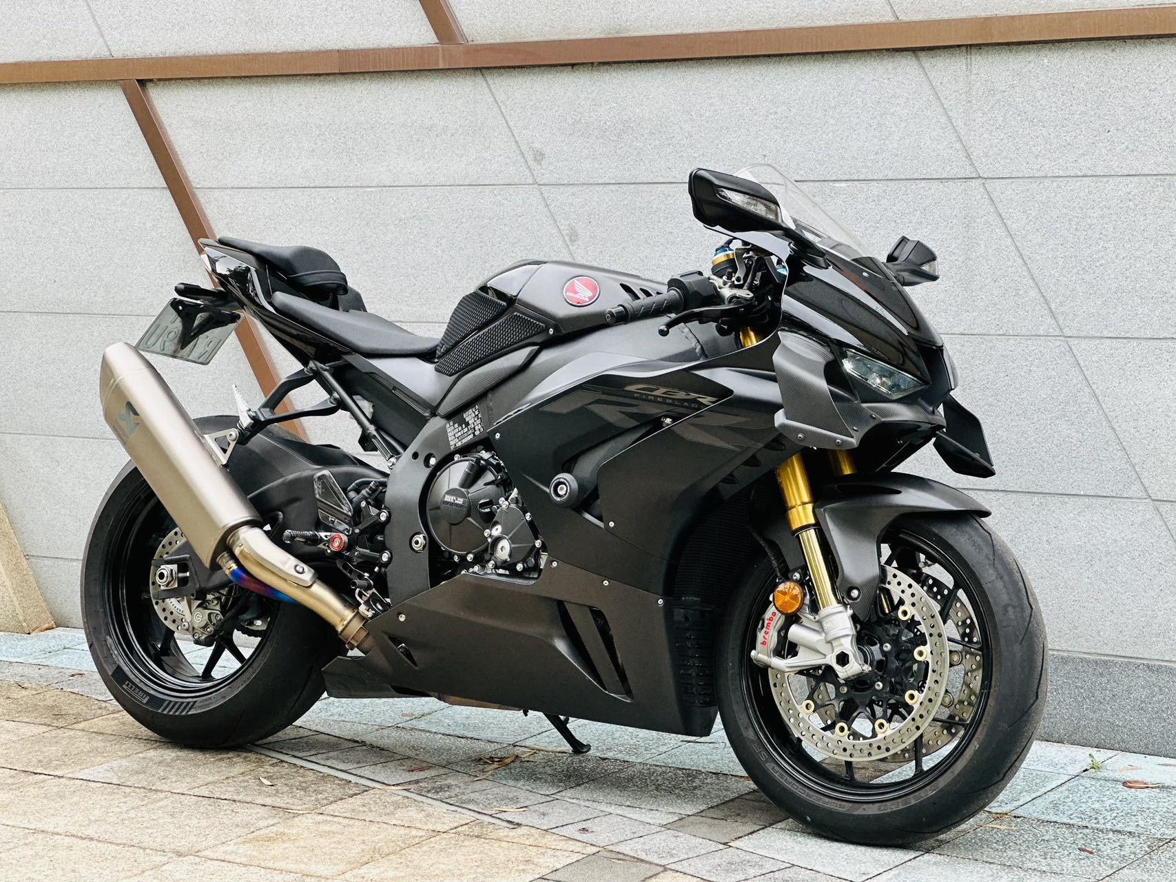 23年本田cbr1000rrrsp02carbon02碳版 仅2400km02全车车衣02