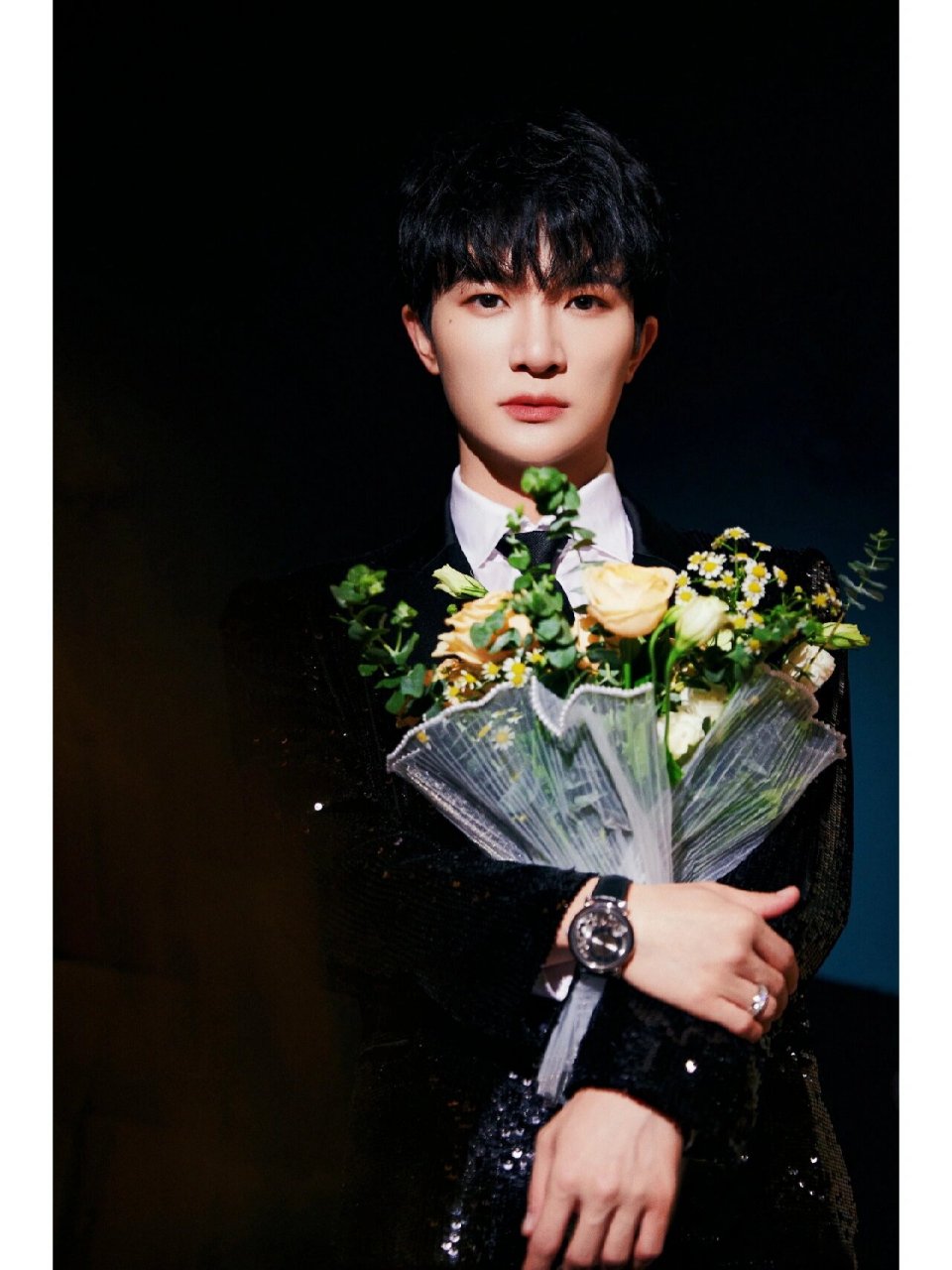 7815周深这组照片也太好看了吧!9898 超适合做屏保.