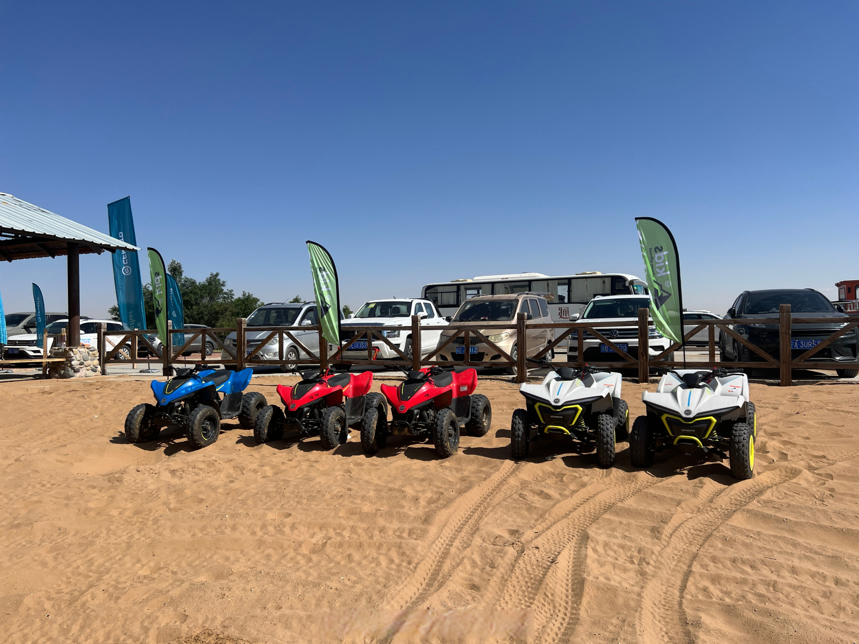 越野从娃娃抓起,来快乐吃土[坏笑] 十万内的1000cc utv,春风z1000是