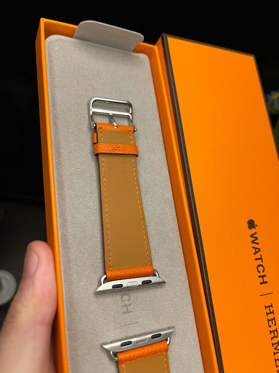 apple watch爱马仕荔枝皮橘色表带45mm 荔枝皮也有叫掌纹的 是因为