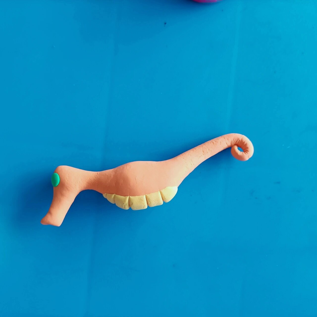 粘土小动物制作过程(海马)