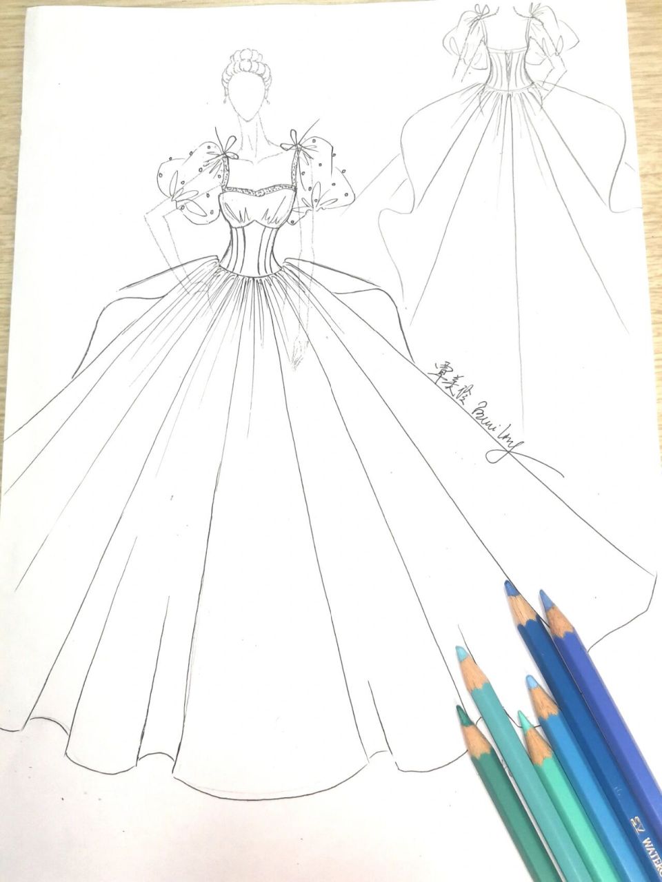 婚纱设计手绘 今天分享一款四方领公主裙94主打甜美可爱