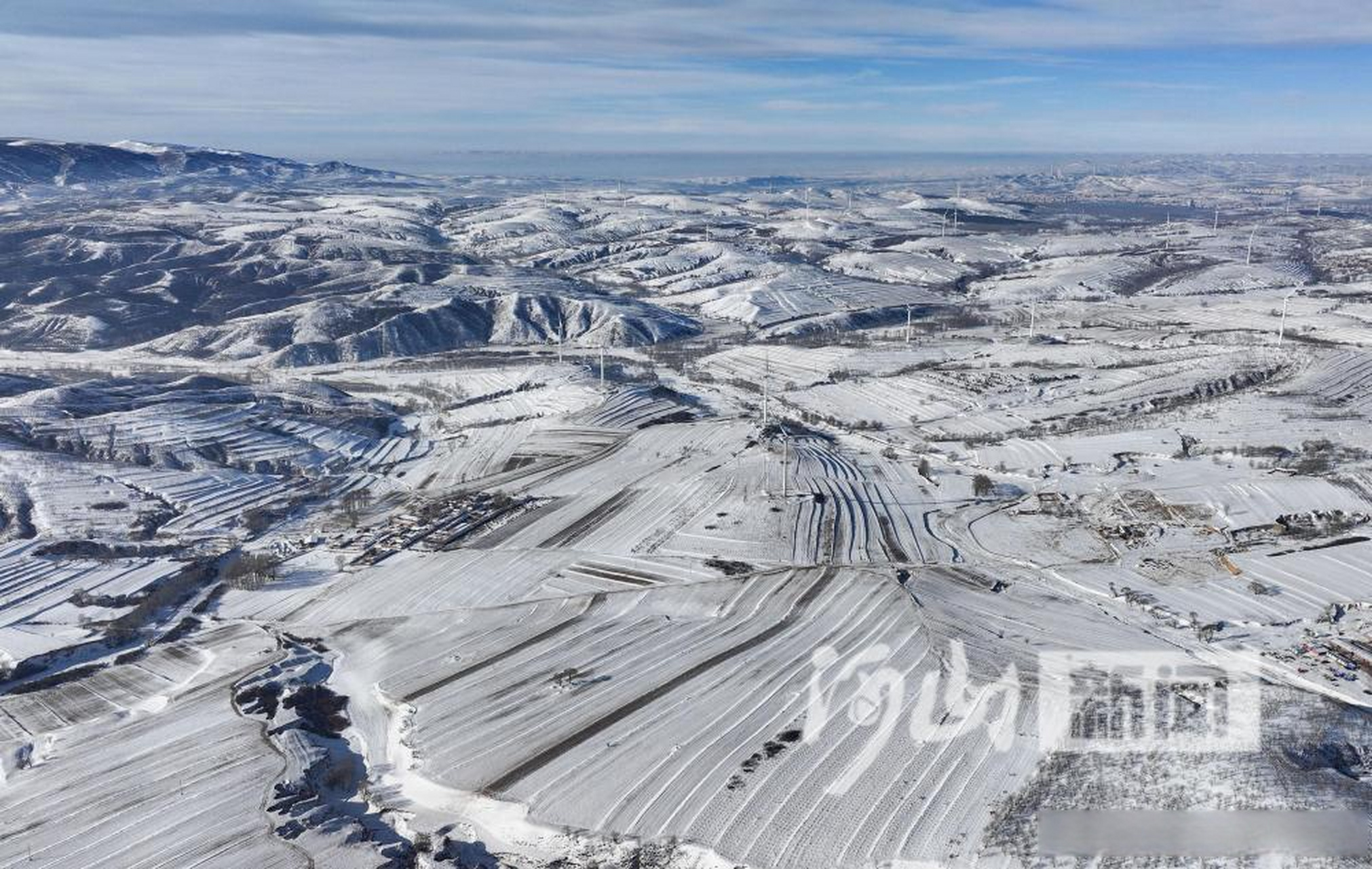 【冬日大片 请查收】 经历数天强降温天气后的张家口尚义县气温略显