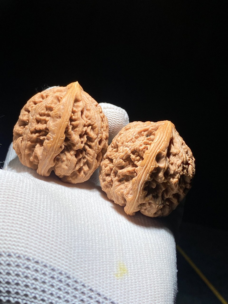 0起平谷大粗筋狮子头文玩核桃 0起平谷大粗筋狮子头 44/41/43 44/41.