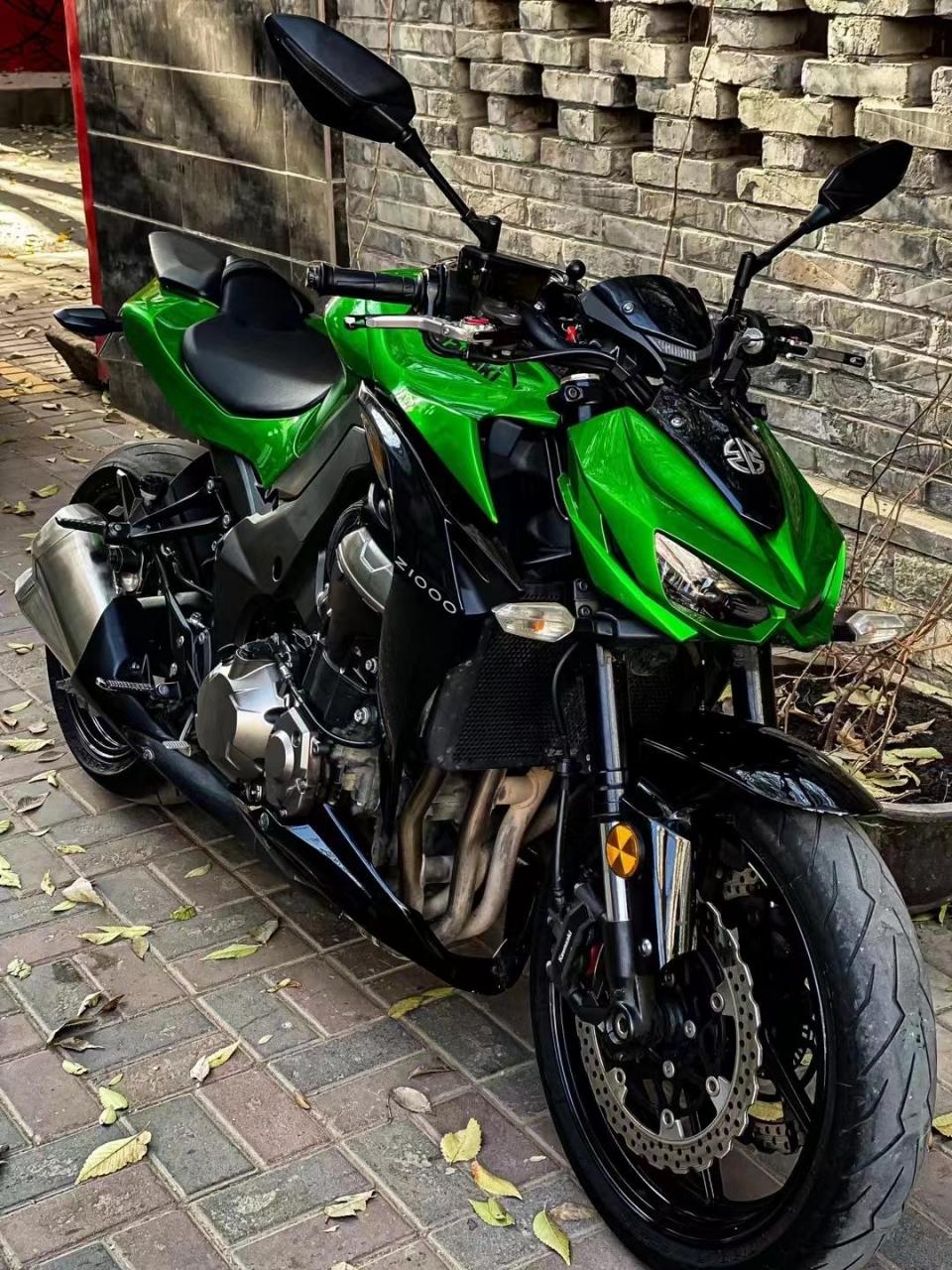 15年川崎大贸z1000,随时过户 四万多