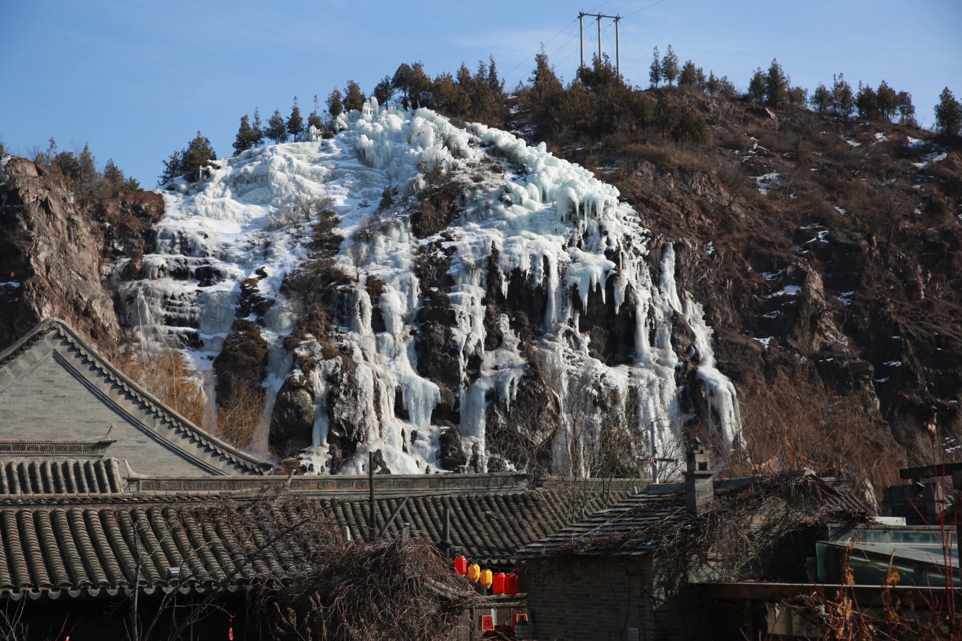 快来体验冬天的古北水镇吧!