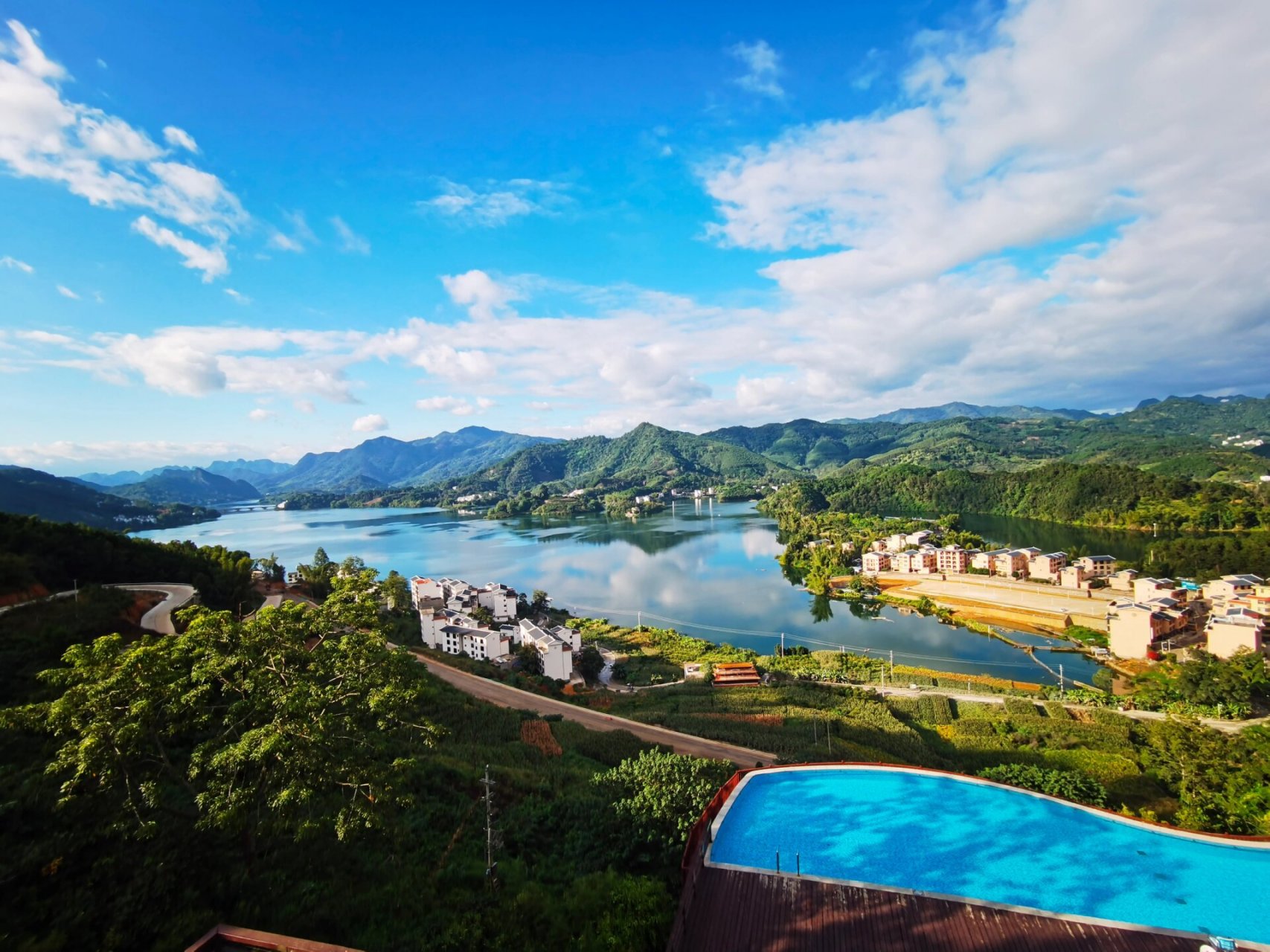 巴马瑶族自治县 巴马山水真是美