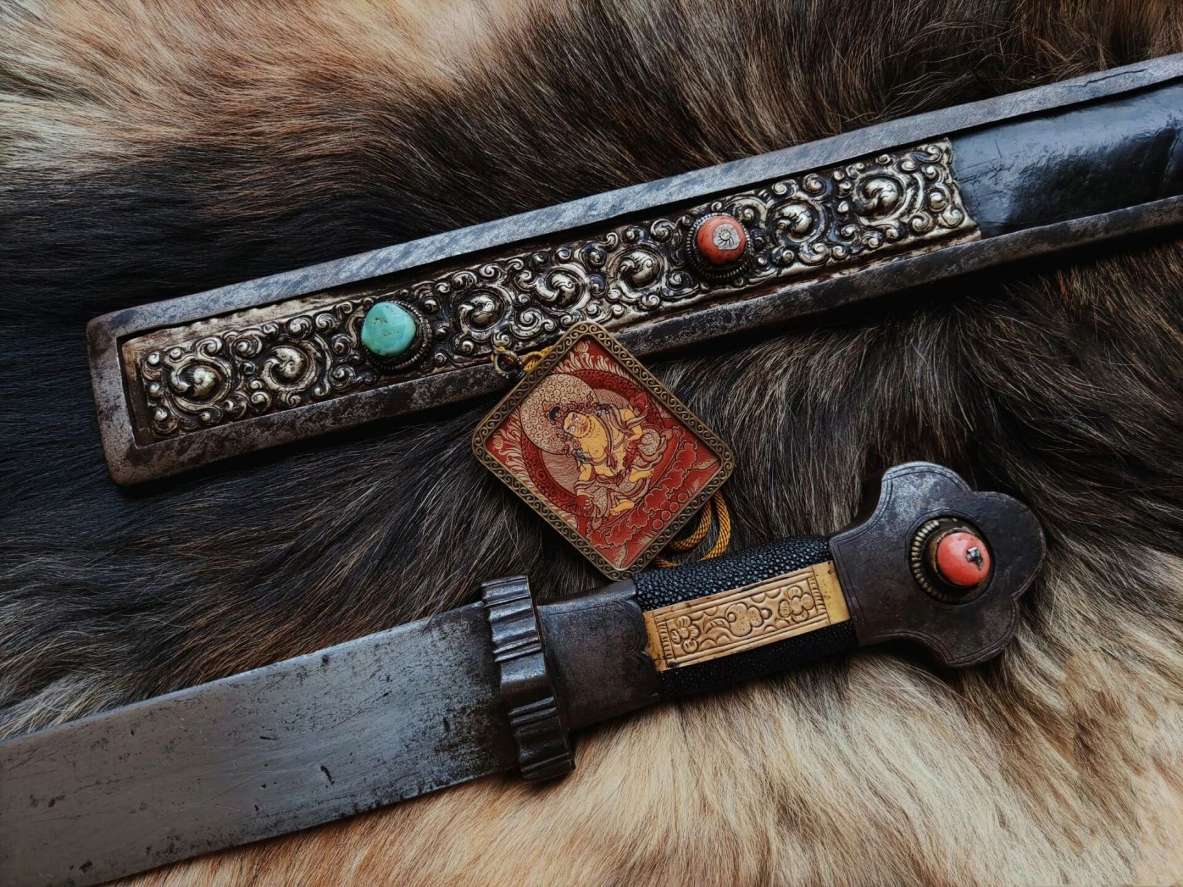 雪域藏刀—来自喜马拉雅的勇士 明清古藏刀,完整度不错,素铁装别有