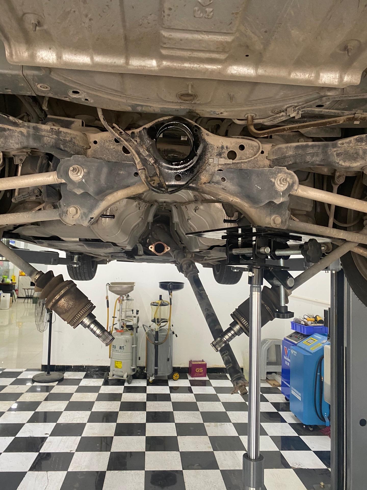 英菲尼迪q50l更换后元宝胶套,变速箱油