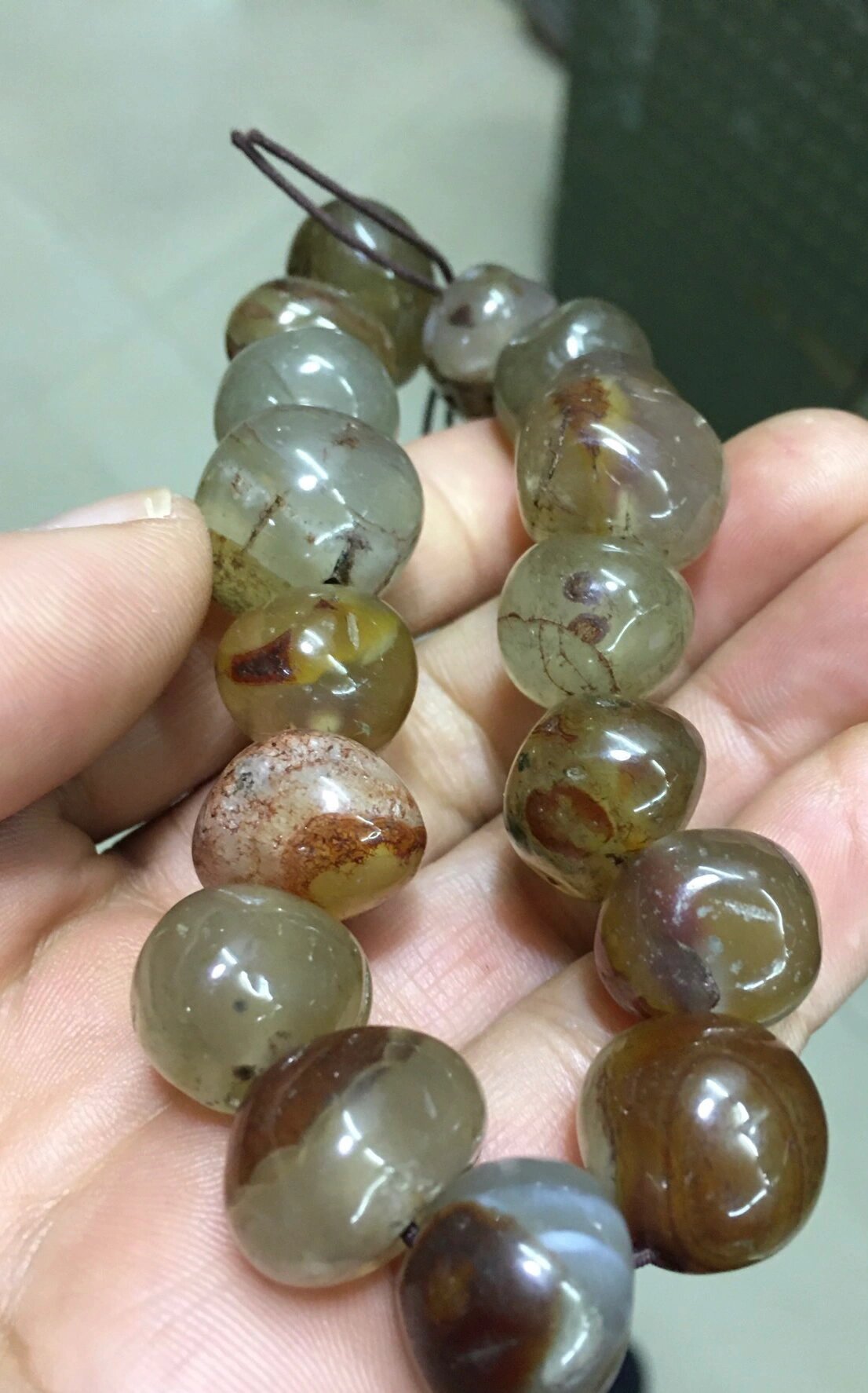 老玛瑙手串随型包老