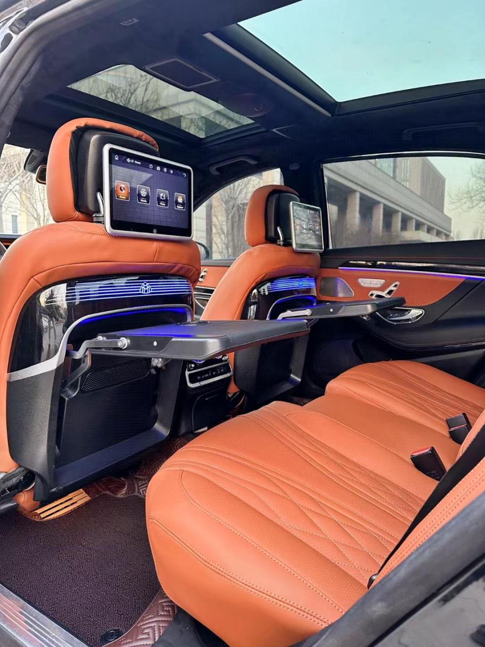 s350l 四驱内外11升级2020款奔驰迈巴赫s680l,经典黑色外观赭石棕内饰