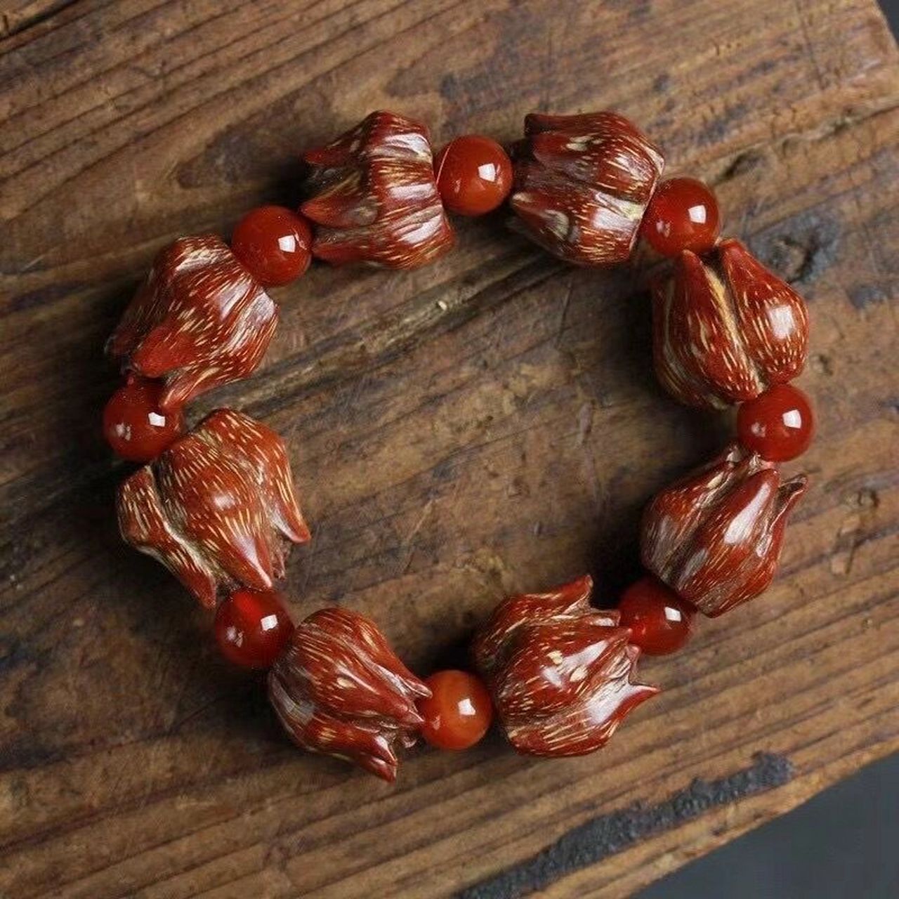 海南滴血莲花手串!