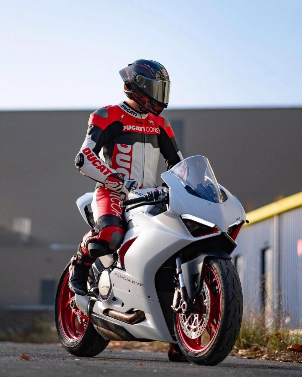 杜卡迪【v2 & 骇客950】操作大全.