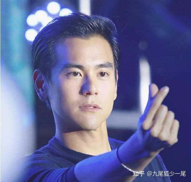 你见过塌鼻子的帅哥吗