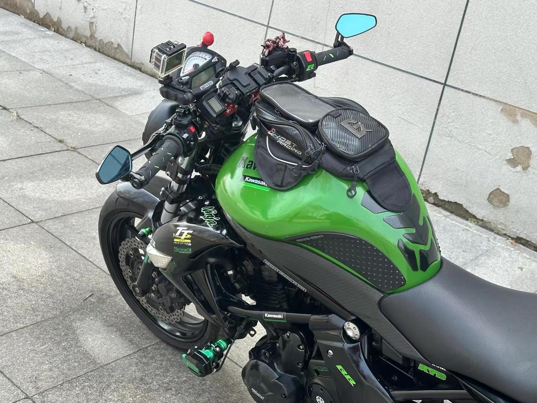 1580090精品川崎er6n摩托车 双.