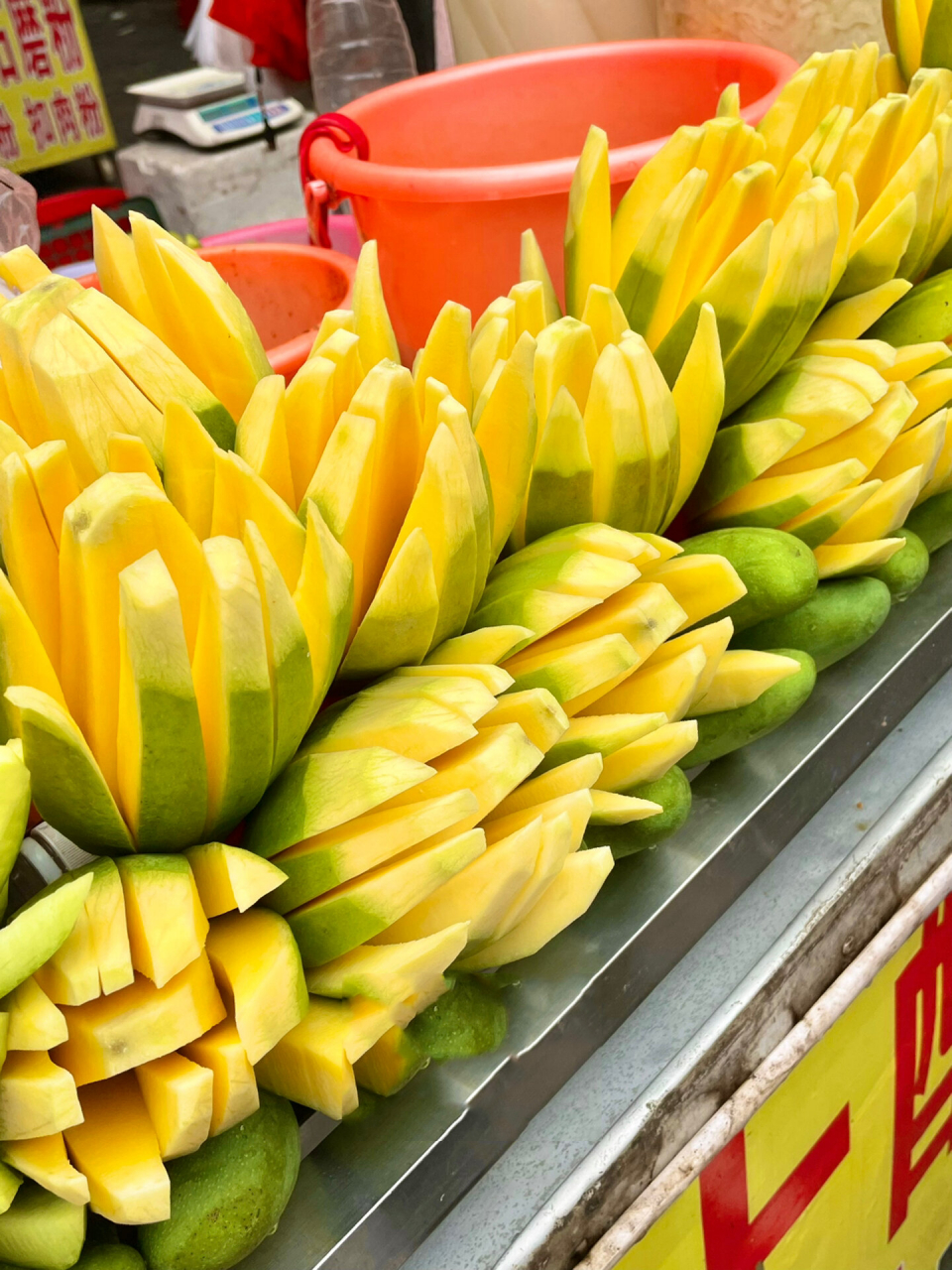 玉林博白|一天嘎嘎炫的红糖芒果花97鸡窝籺 有空过来博白浅玩 路边