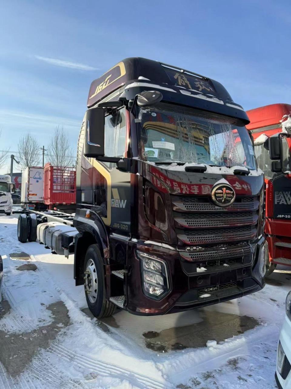 解放j6g320马力9.6大单桥.十挡手动.弓片桥.后桥速比3.727.