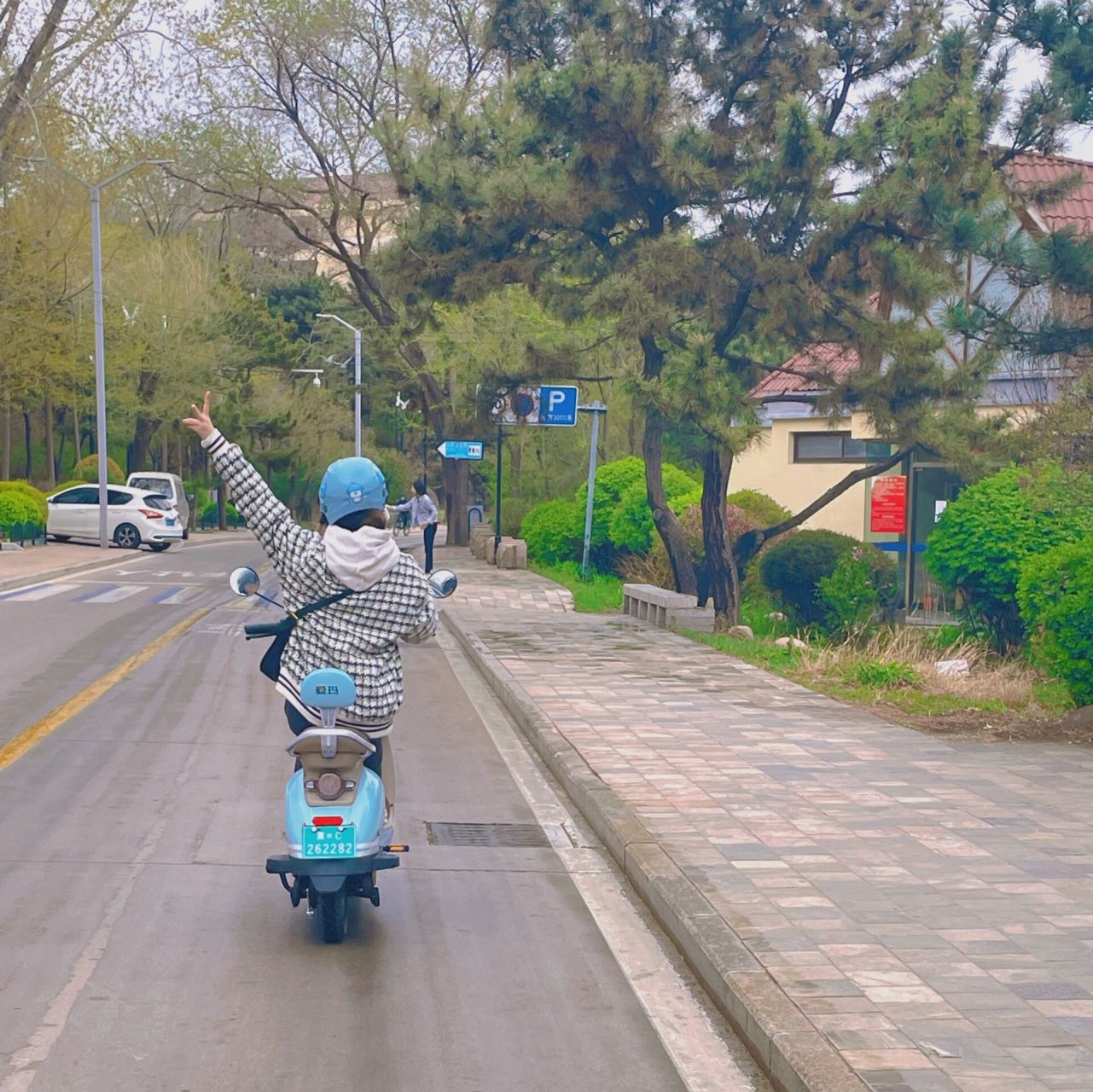 天津7915北戴河火车票来回7890直达北戴河火车站下车后右手边