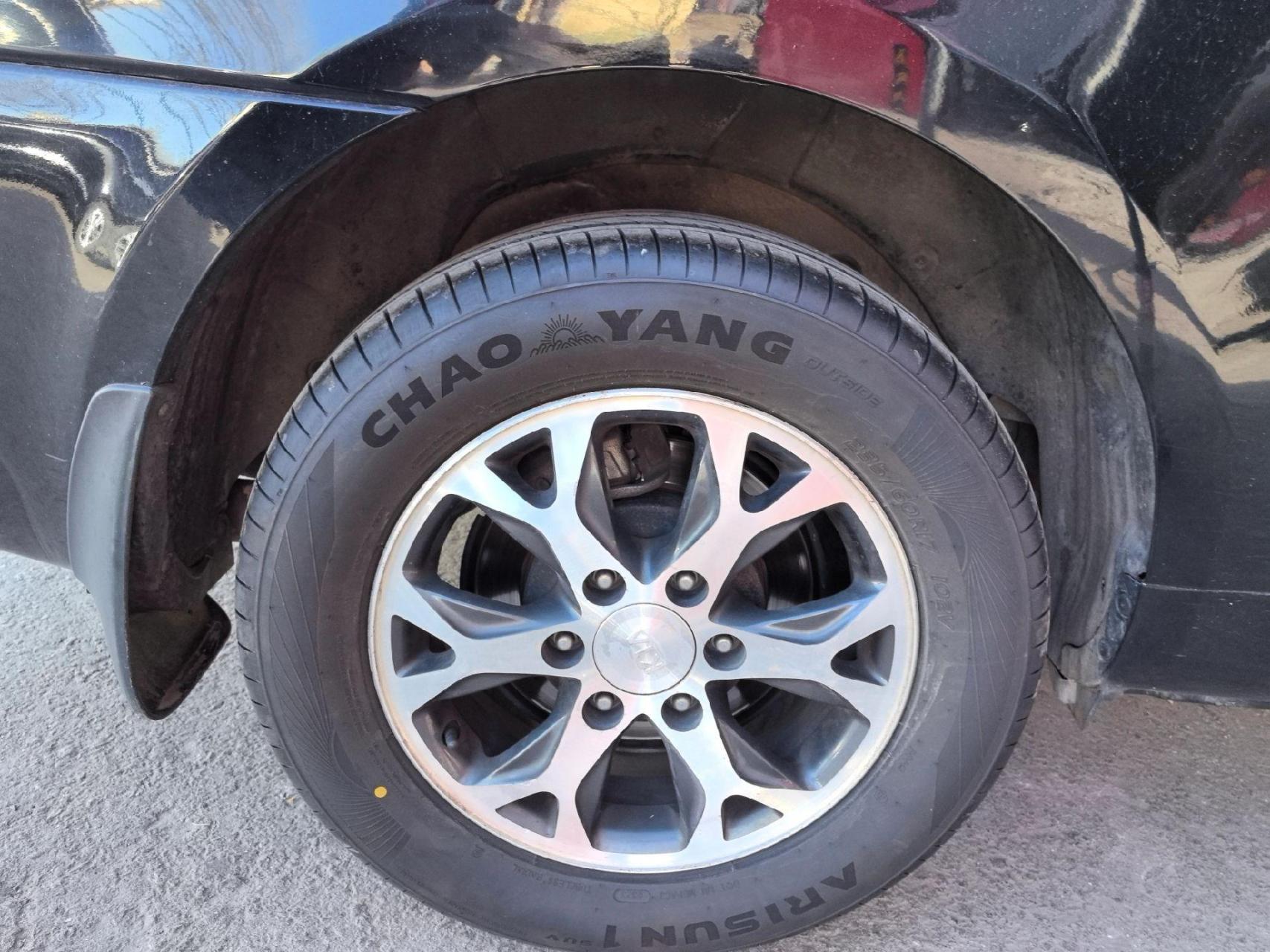 起亚汽车选装朝阳一号轮胎235/60/17俩条